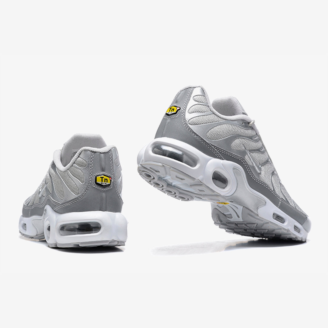 AIR MAX PLUS 'METALLIC SILVER'