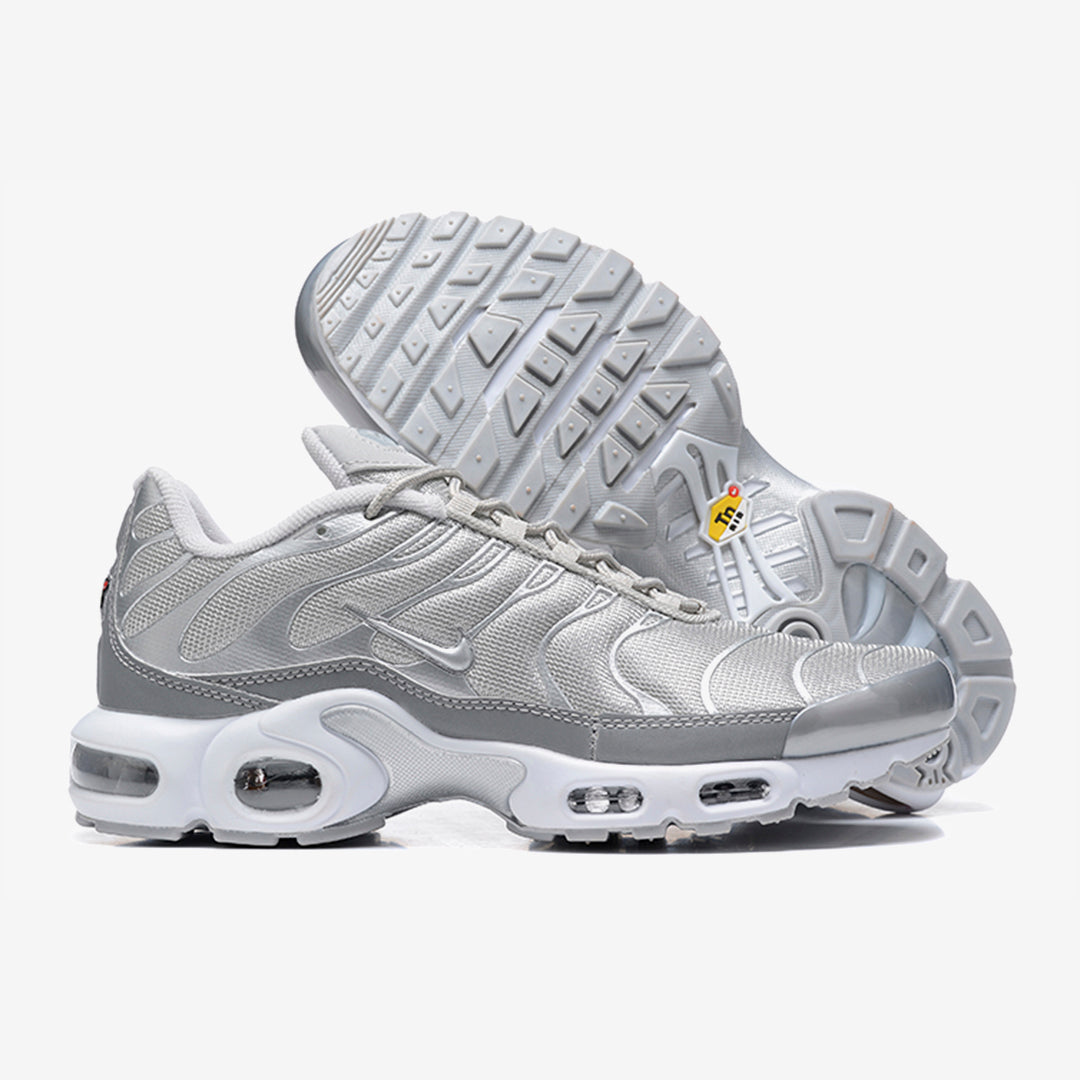 AIR MAX PLUS 'METALLIC SILVER'