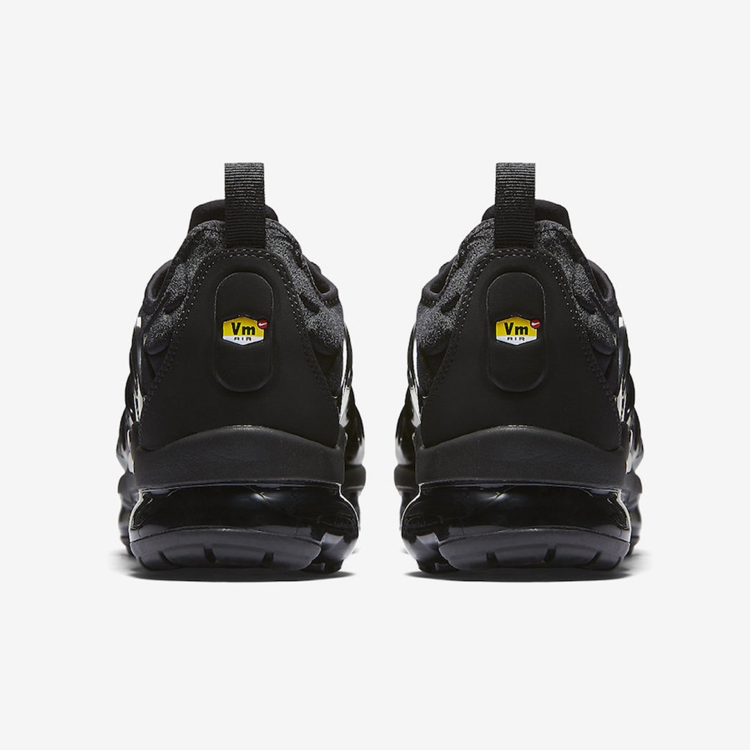 AIR VAPORMAX PLUS 'TRIPLE BLACK'