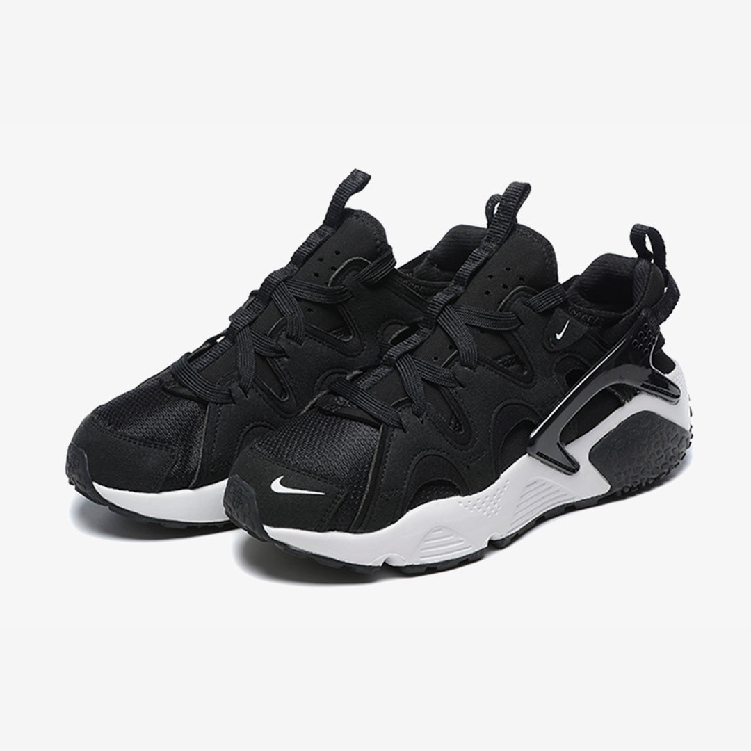 AIR HUARACHE 'BLACK & WHITE'