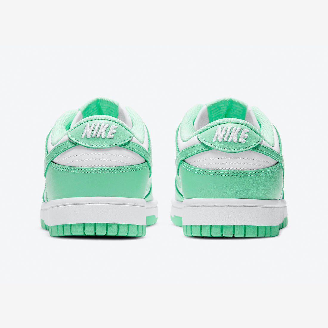 DUNK LOW WMNS 'GREEN GLOW'