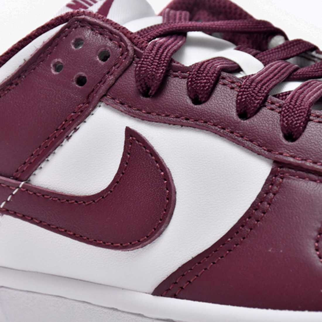 DUNK LOW 'DARK BEETROOT'