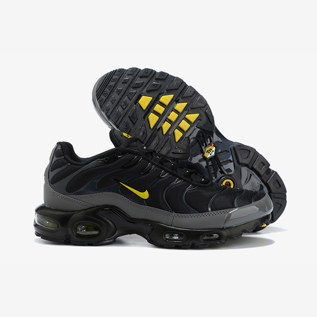 AIR MAX PLUS 'BATMAN'