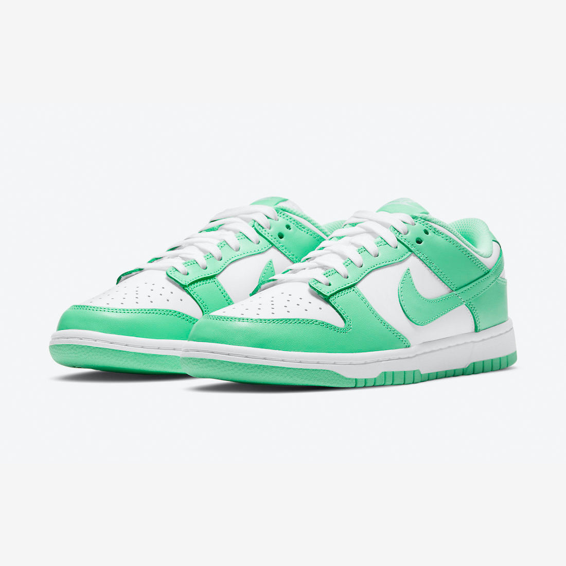 DUNK LOW WMNS 'GREEN GLOW'