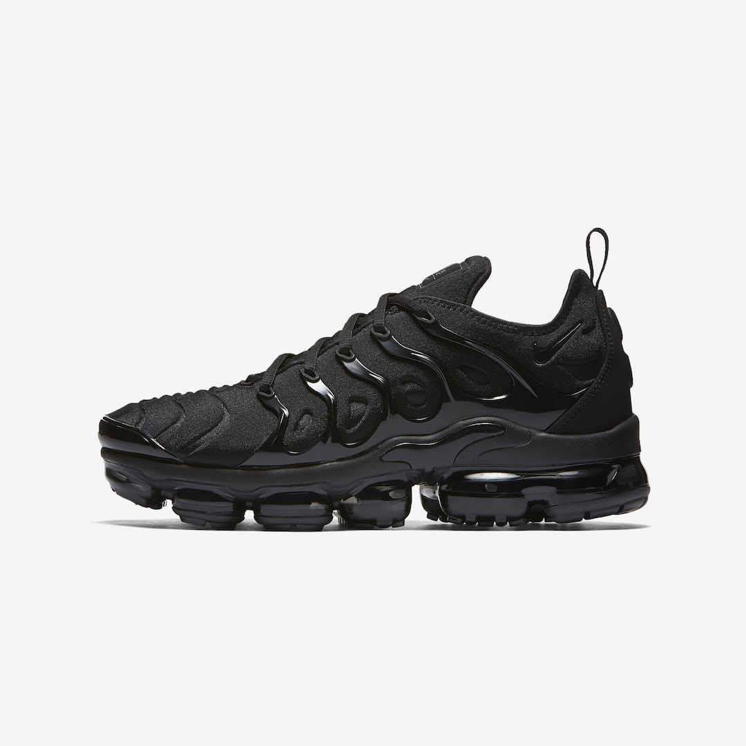 AIR VAPORMAX PLUS 'TRIPLE BLACK'